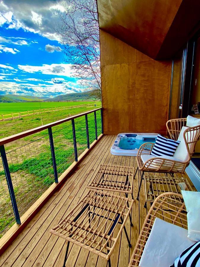 Treehouses Kapolcs Apartment Zalapetend Luaran gambar
